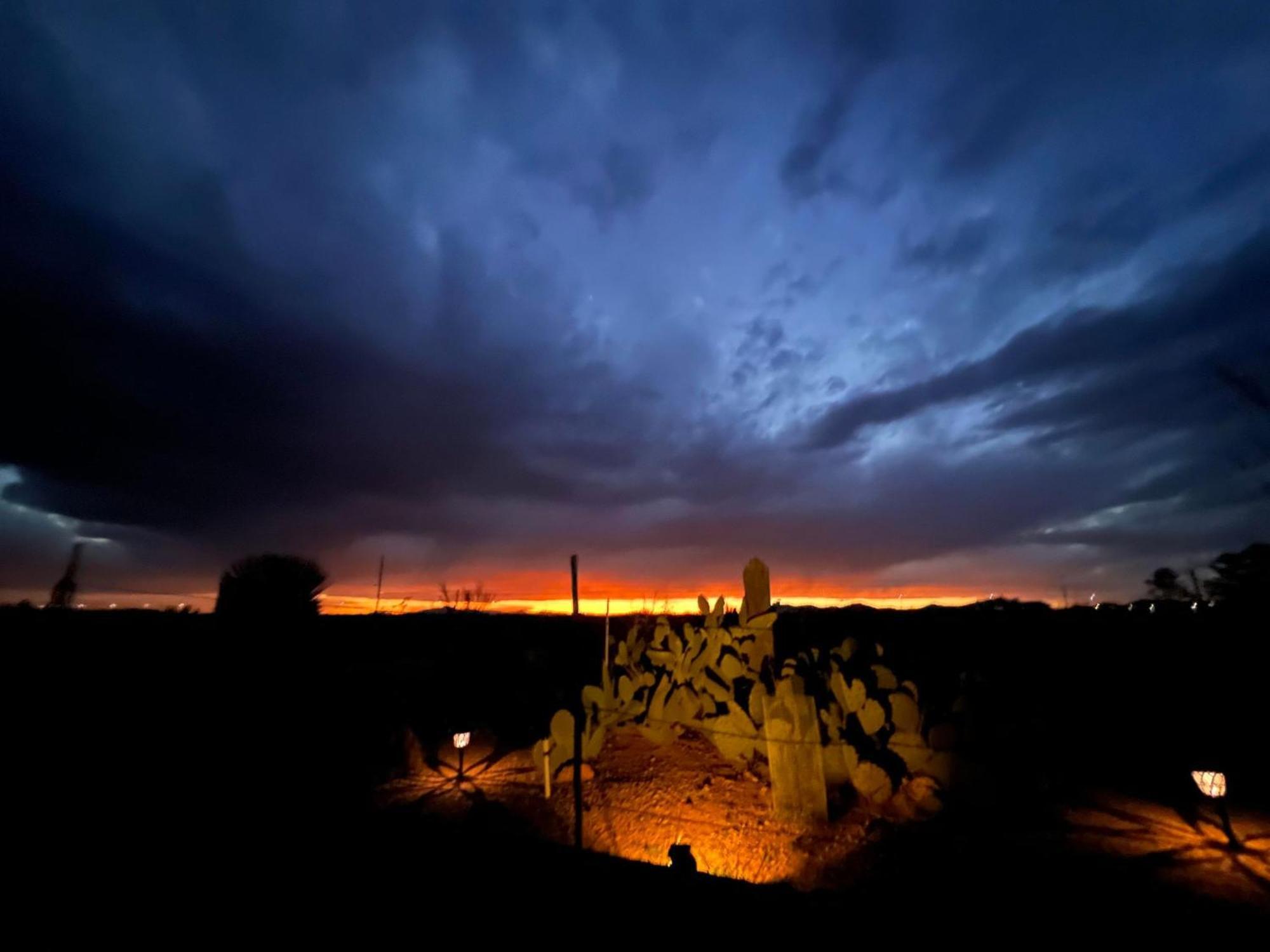 Hole In The Wall Getaway - Usa Mexico Border Bed And Breakfast Columbus Zewnętrze zdjęcie