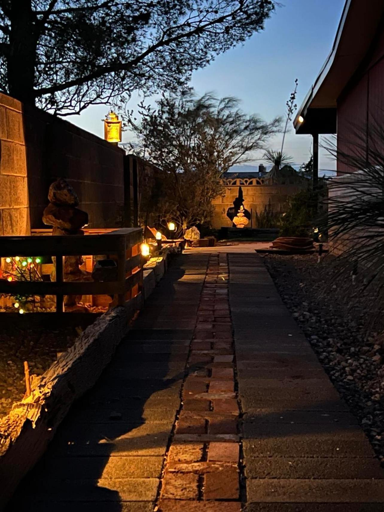 Hole In The Wall Getaway - Usa Mexico Border Bed And Breakfast Columbus Zewnętrze zdjęcie